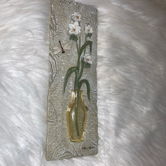 Cheri Blum 3D Resin Wall Art Plaque Flowers in Vase Dragonfly - Picture 7 of 8